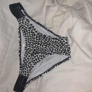 B&W Swimsuit bottoms